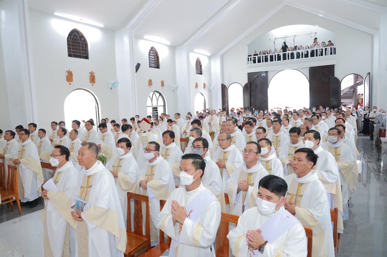 LỜI KHUYÊN CHO CÁC TÂN LINH MỤC: Ý NGHĨA THẬT SỰ CỦA ĐỜI LINH MỤC