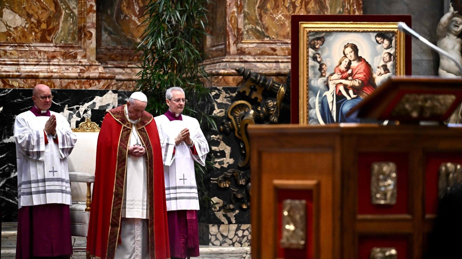 ĐTC cử hành Thánh lễ cầu nguyện cho các Hồng Y và Giám mục qua đời trong năm qua