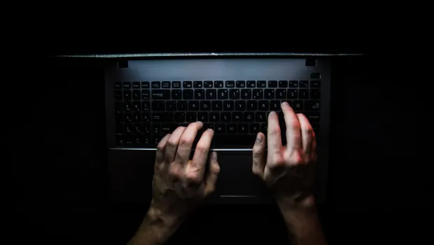 Khi Cám dỗ trở thành Tội lỗi: trách nhiệm thuộc về ai?